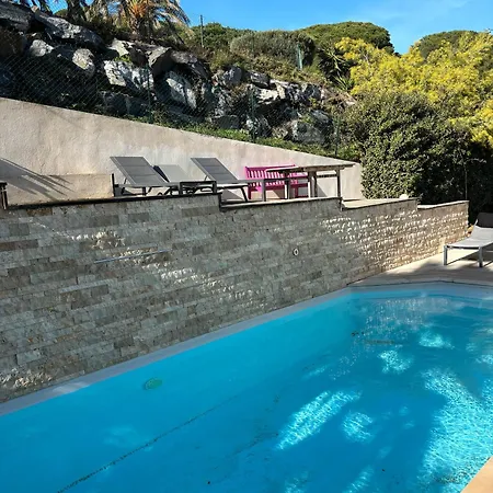 Ste Maxime Piscine Proche * Sainte-Maxime