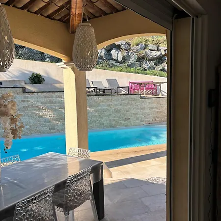 בית נופש Ste Maxime Piscine Proche